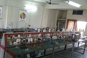 Shree Maharishi Vidya Mandir-Chemistry Lab